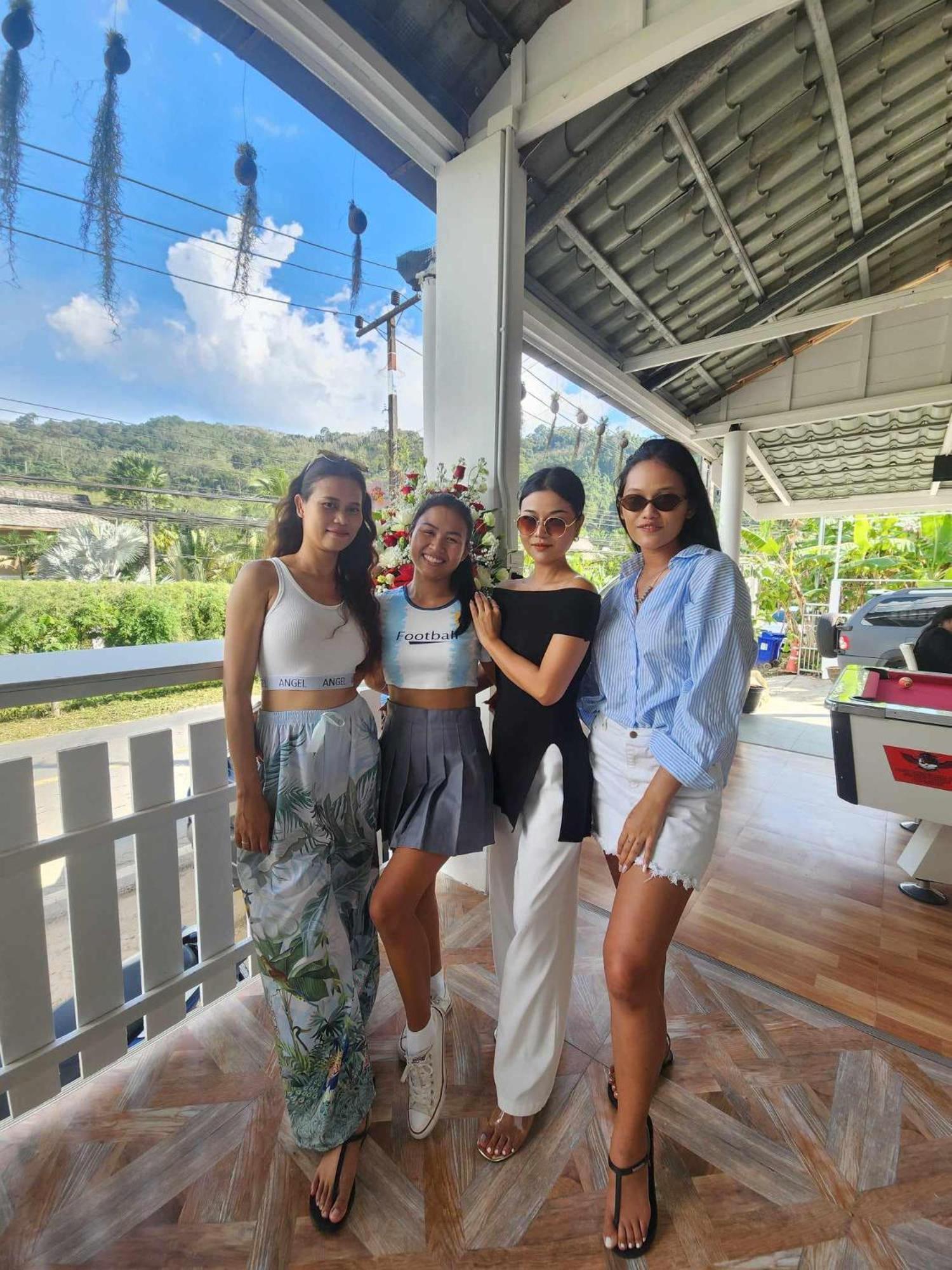 Elephant Sports Bar And Accommodation Phuket Exterior photo